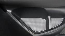 2025 (75) VOLVO XC40 2.0 B3P Plus Dark 5dr Auto*VAT QUALIFYING* 4670021