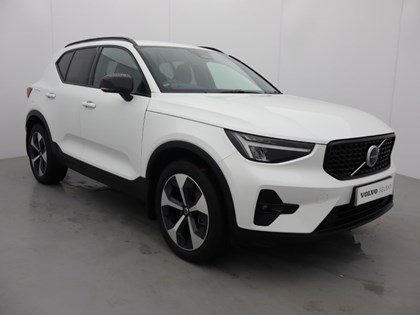 2024 (74) VOLVO XC40 2.0 B3P Plus Dark 5dr Auto