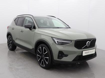 2025 (74) VOLVO XC40 2.0 B3P Ultra Dark 5dr Auto