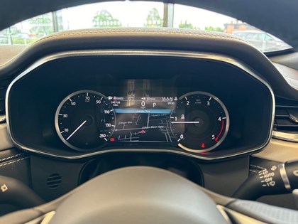 2021 (21) JAGUAR F-PACE 2.0 D200 R-Dynamic S 5dr Auto AWD