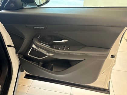 2018 (68) JAGUAR E-PACE 2.0 R-Dynamic HSE 5dr Auto
