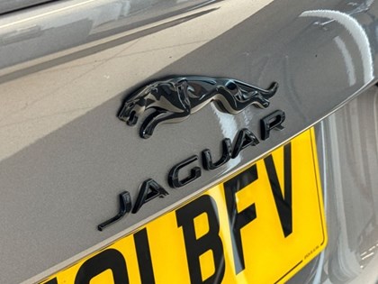 2021 (21) JAGUAR XE 2.0 P250 R-Dynamic Black 4dr Auto