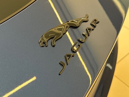 2022 (71) JAGUAR F-TYPE 5.0 P450 Supercharged V8 R-Dynamic 2dr Auto AWD