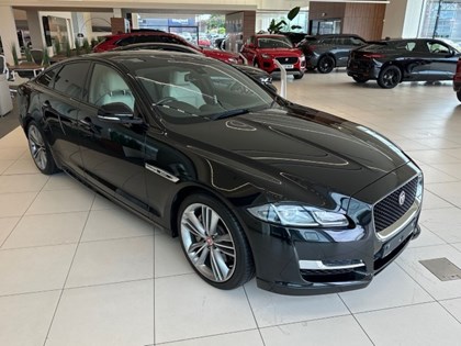 2017 (17) JAGUAR XJ 3.0 V6 Supercharged R-Sport 4dr Auto