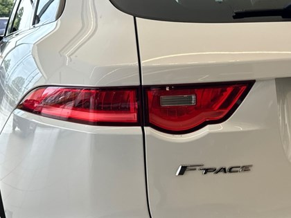 2018 (68) JAGUAR F-PACE 3.0d V6 S 5dr Auto AWD