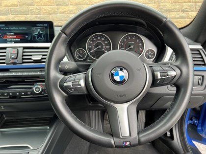 2017 (17) BMW 4 SERIES 420i xDrive M Sport 2dr [Professional Media]