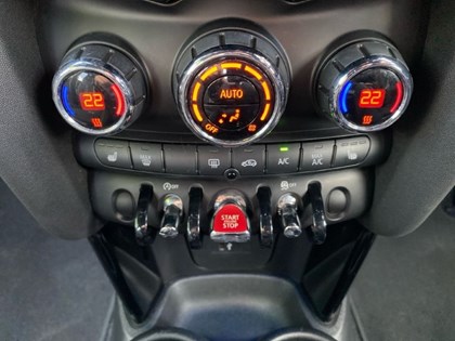 2019 (69) MINI HATCHBACK 2.0 Cooper S Sport II 5dr Auto