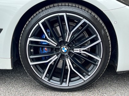 2021 (71) BMW 5 SERIES 520i MHT M Sport 5dr Step Auto