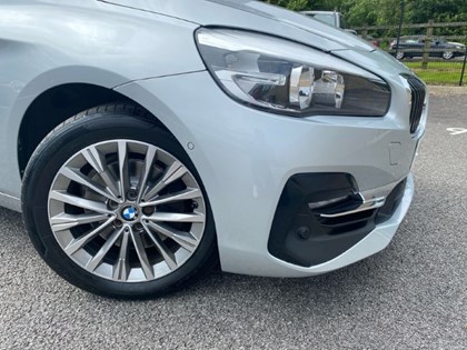 2019 (69) BMW 2 SERIES 218d Luxury 5dr