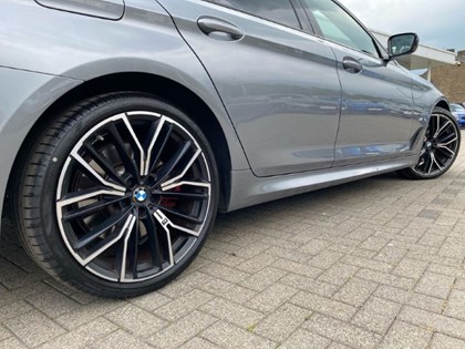 2022 (72) BMW 5 SERIES 520d MHT M Sport 4dr Step Auto