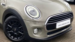 2019 (68) MINI CONVERTIBLE 1.5 Cooper II 2dr Auto 5087998