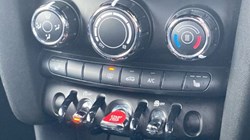 2019 (68) MINI CONVERTIBLE 1.5 Cooper II 2dr Auto 5087990