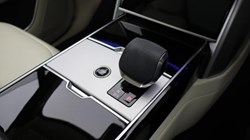 2024 (24) LAND ROVER RANGE ROVER 3.0 D300 SE 4dr Auto 4856102