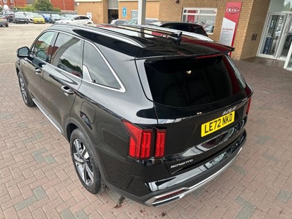 2023 (72) KIA SORENTO 1.6 T-GDi HEV 3 5dr Auto