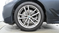 2019 (19) BMW 5 SERIES 520d M Sport 4dr Auto 3277525