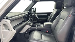 2022 (72) LAND ROVER DEFENDER 3.0 D250 X-Dynamic HSE 90 3dr Auto 5202365