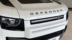 2022 (72) LAND ROVER DEFENDER 3.0 D250 X-Dynamic HSE 90 3dr Auto 5202405