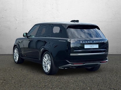 LAND ROVER RANGE ROVER 3.0 D300 HSE 4dr Auto