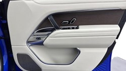 2024 (74) LAND ROVER RANGE ROVER 3.0 P460e Autobiography LWB 4dr Auto 5030325