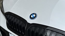 2024 (24) BMW 3 SERIES 330e M Sport 4dr Saloon [Tech/Pro Pack] 3012093