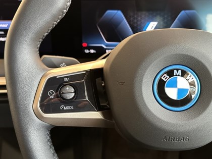 2024 (24) BMW iX 240kW xDrive40 M Sport 76.6kWh 5dr Auto