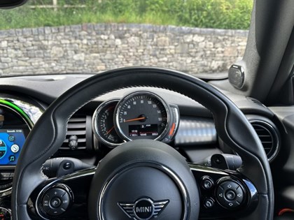 2020 (20) MINI CONVERTIBLE 2.0 Cooper S Exclusive II 2dr 