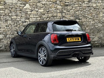 2021 (71) MINI HATCHBACK 2.0 Cooper S Exclusive 3dr Auto