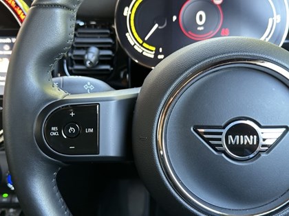 2021 (21) MINI HATCHBACK 135kW Cooper S Level 2 33kWh 3dr 