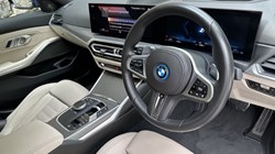 2022 (72) BMW 3 SERIES 330e xDrive M Sport 4dr Saloon 3253940