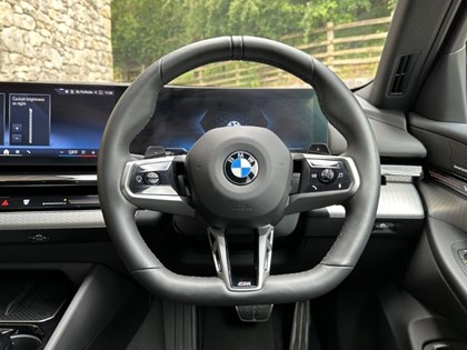 2023 (73) BMW 5 SERIES 520i M Sport 4dr Saloon