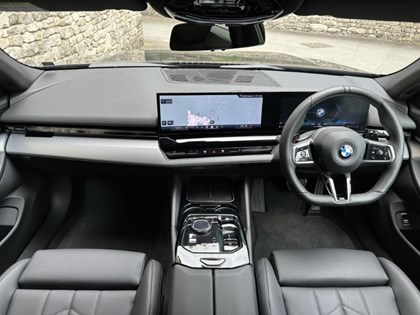 2023 (73) BMW 5 SERIES 520i M Sport 4dr Saloon