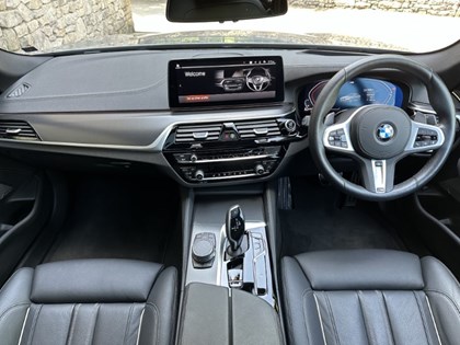 2022 (72) BMW 5 SERIES 520d MHT M Sport 4dr Saloon