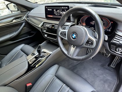 2022 (72) BMW 5 SERIES 520d MHT M Sport 4dr Saloon