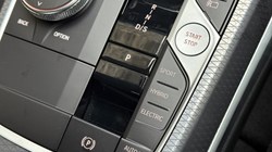 2025 (74) BMW 3 SERIES 330e 22.3 kWh M Sport Saloon 4337048
