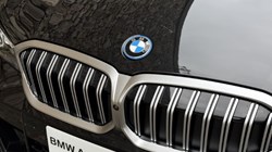 2025 (74) BMW 3 SERIES 330e 22.3 kWh M Sport Saloon 4337073