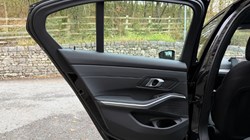 2025 (74) BMW 3 SERIES 330e 22.3 kWh M Sport Saloon 4337100