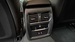 2025 (74) BMW 3 SERIES 330e 22.3 kWh M Sport Saloon 4337081