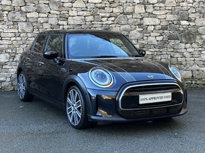 2022 (72) MINI HATCHBACK 1.5 Cooper Exclusive 5dr Auto