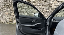 2024 (74) BMW 3 SERIES 320i M Sport 4dr Saloon 4997344