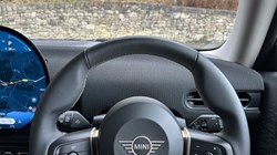 2024 (74) MINI COOPER 1.5 C Classic 3dr Auto 5033595