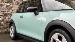 2024 (74) MINI COOPER 1.5 C Classic 3dr Auto 5033606