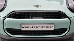 2024 (74) MINI COOPER 1.5 C Classic 3dr Auto 5033601