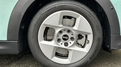 2024 (74) MINI COOPER 1.5 C Classic 3dr Auto 5033605