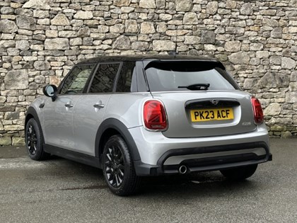 2023 (23) MINI HATCHBACK 1.5 Cooper Classic Premium 5dr Auto