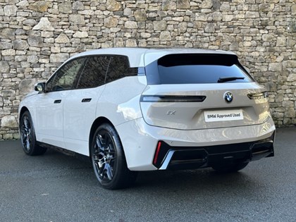 2025 (75) BMW iX 300kW xDrive45 M Sport 101kWh 5dr Auto