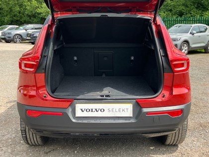 2021 (71) VOLVO XC40 2.0 B4P R DESIGN Pro 5dr AWD Auto