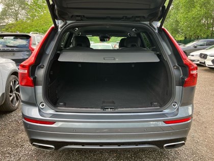 2018 (68) VOLVO XC60 2.0 D4 R DESIGN 5dr AWD Geartronic