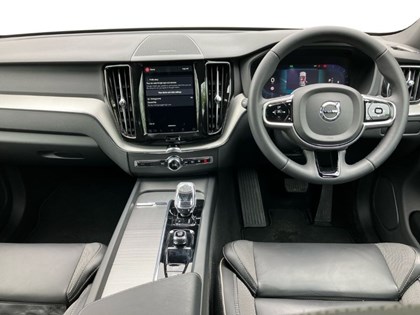 2023 (73) VOLVO XC60 2.0 B5P Plus Dark 5dr AWD Geartronic