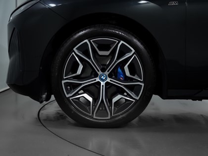 2024 (24) BMW iX 455kW M60 111.5kWh 5dr Auto