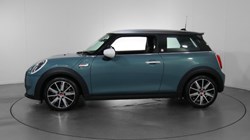 2022 (72) MINI HATCHBACK 135kW Cooper S Multitone Edition 33kWh 3dr Auto 3059002